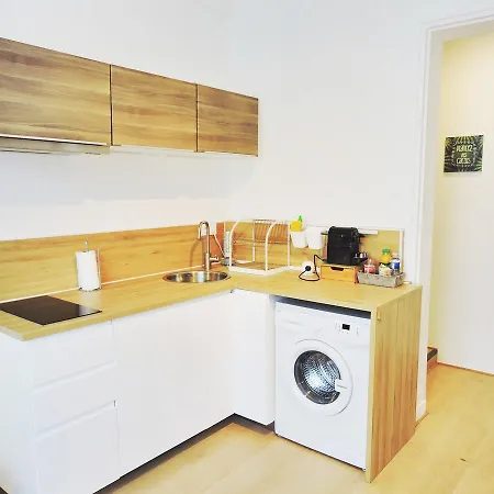 F2 Green Garden, Hyper Centre, Parking Apartment